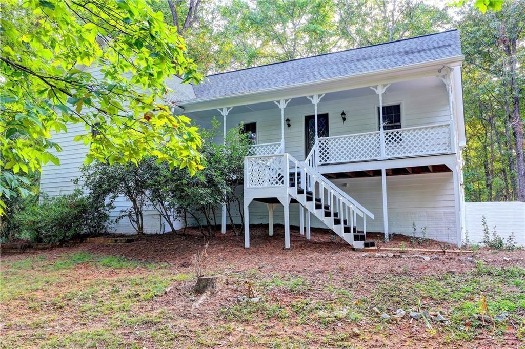 214 Valley Brook Dr., Woodstock, GA 30188