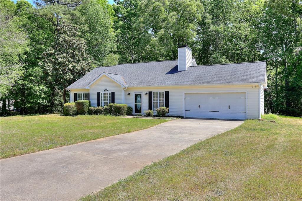 1022 Carriage Way, Loganville, GA 30052