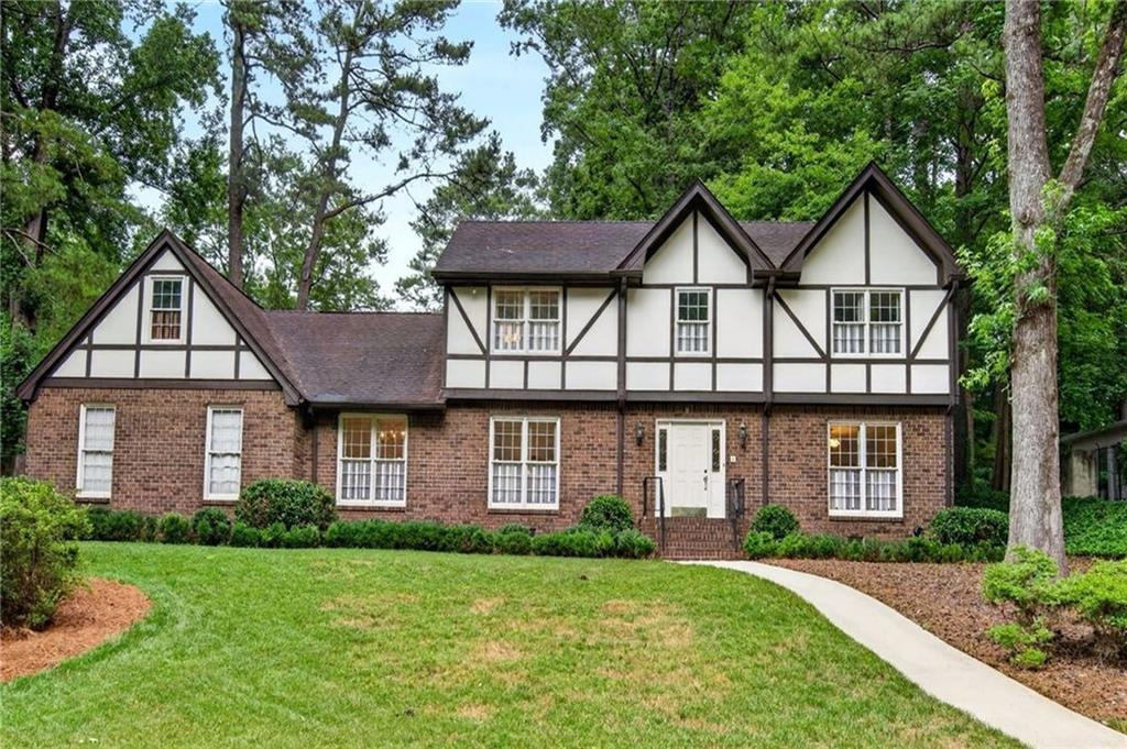 1186 Warrenhall Ln., Brookhaven, GA 30319