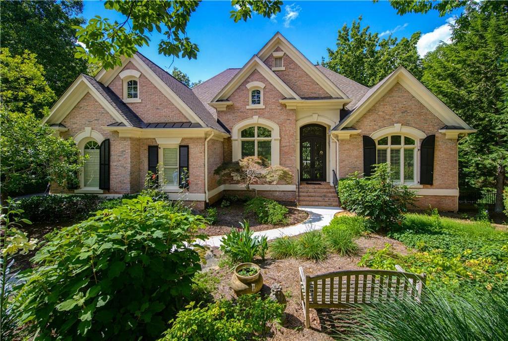 7090 Laurel Oak Dr., Suwanee, GA 30024