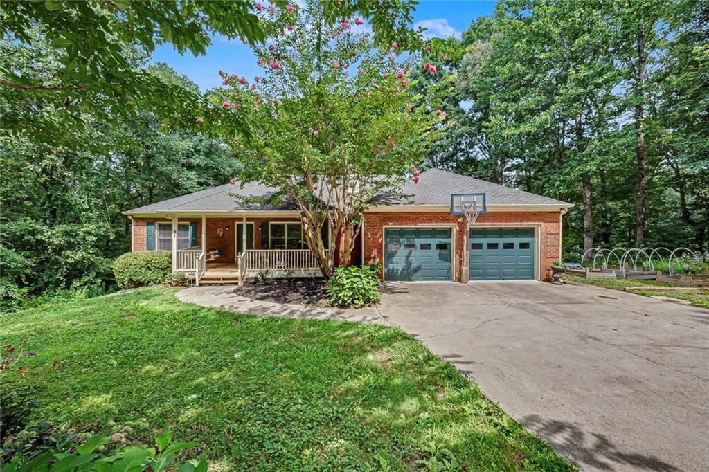 2717 Upper Sweetwater Tr., White, GA 30184