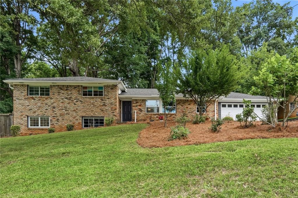 1720 Mary Lou Ln., Atlanta, GA 30316