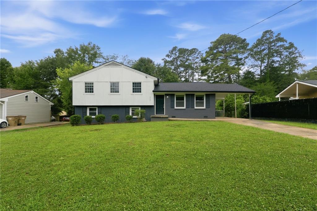6005 Randy Ln., Ellenwood, GA 30294