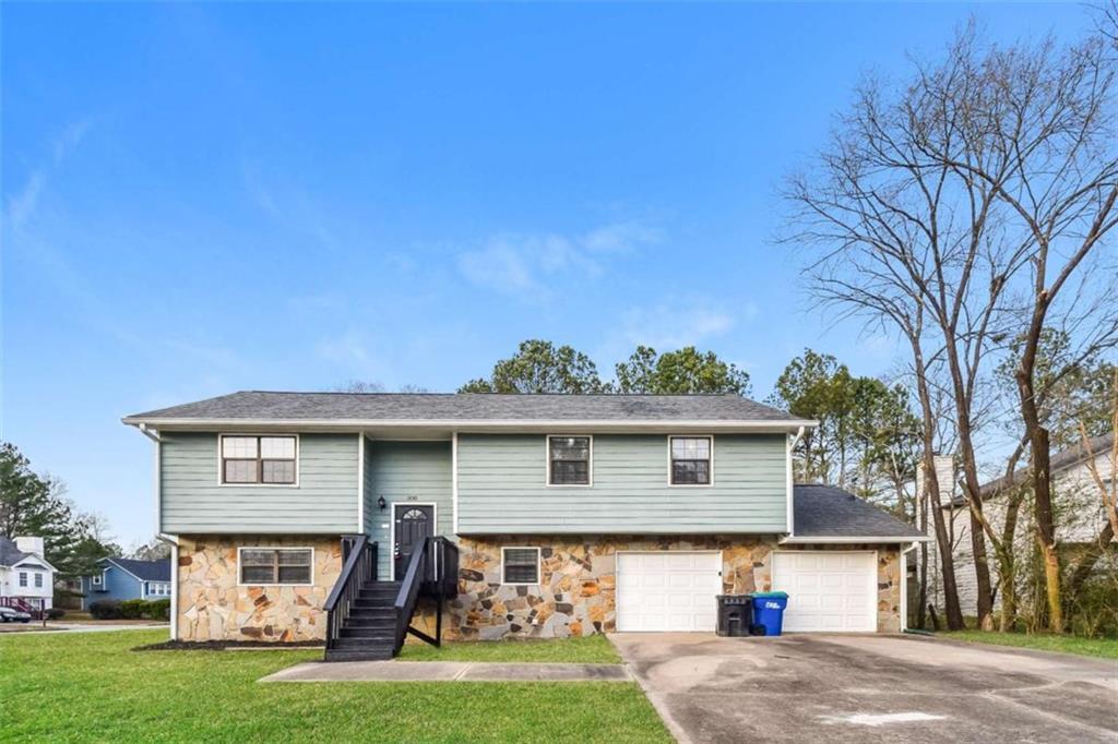 300 Renee Dawn Ct., Riverdale, GA 30296