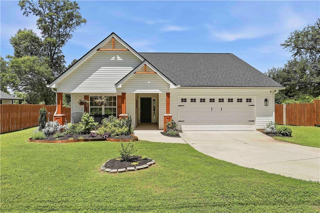 16 Watson Dr., Newnan, GA 30263