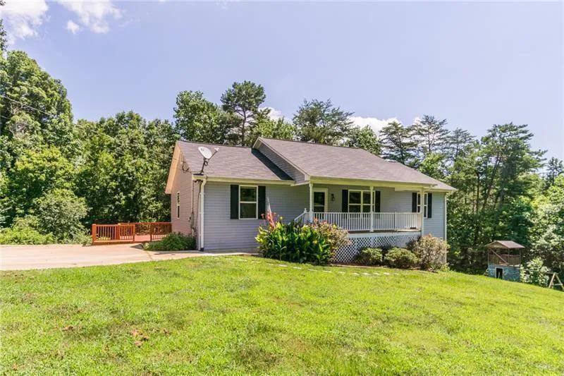 2300 Highway 52 W Hwy., Dahlonega, GA 30533