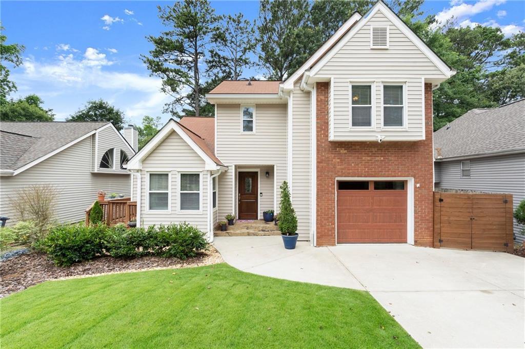 907 Bradford Ln., Marietta, GA 30062