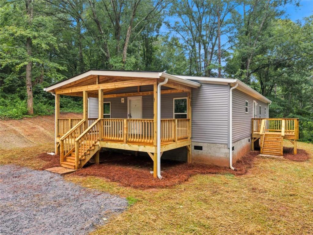 2218 Old Scenic Dr., Villa Rica, GA 30180