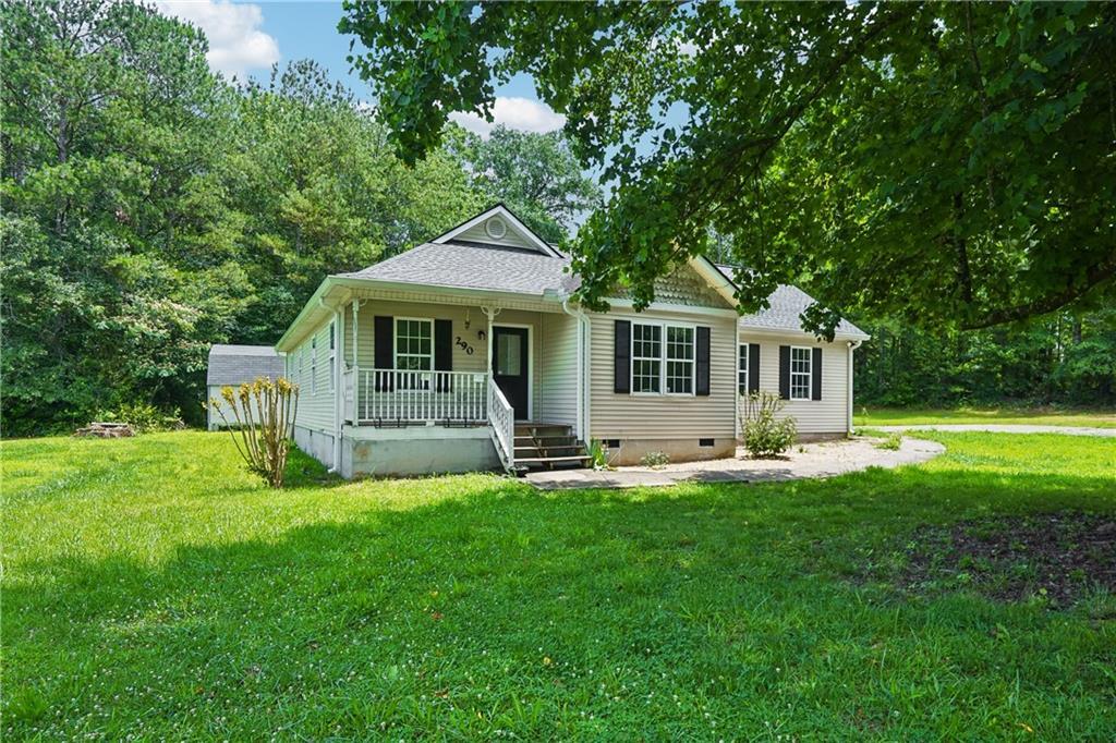 290 Reavesville Rd., Bowdon, GA 30108