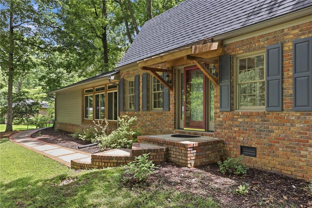 643 Grove Parkway Se, Marietta, GA 30067