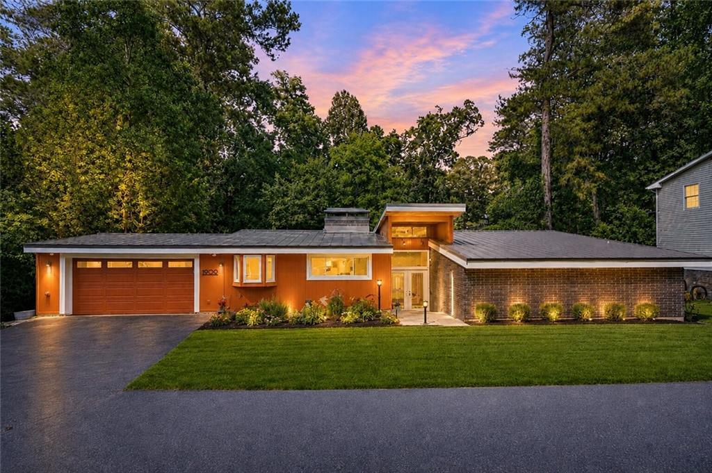 1989 N Ridgeway, Atlanta, GA 30345