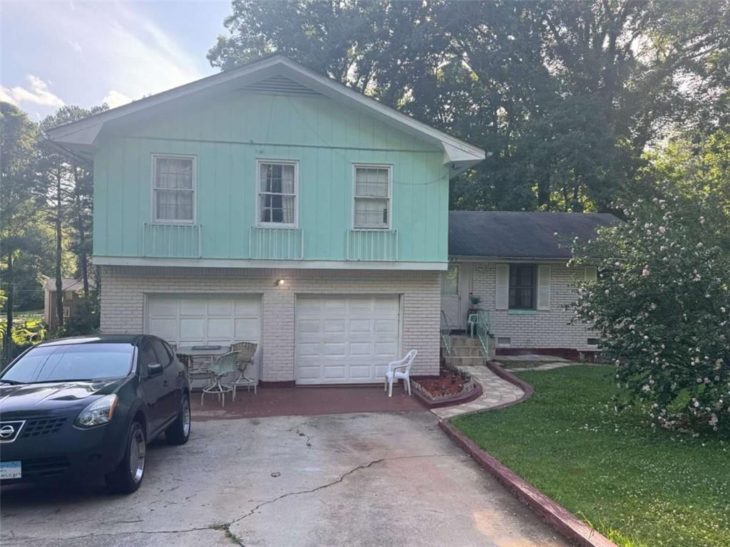 365 Shelton Woods Ct., Stone Mountain, GA 30088