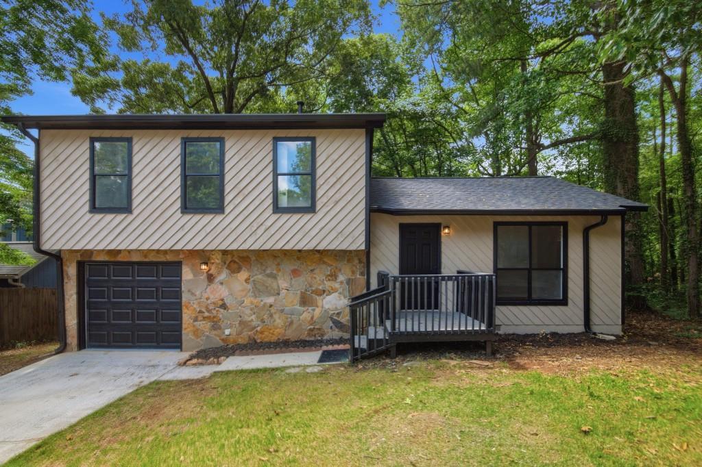 600 Maple Dr., Stone Mountain, GA 30083