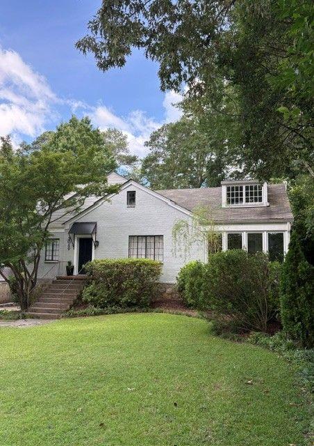 2069 Edinburgh Ter., Atlanta, GA 30307