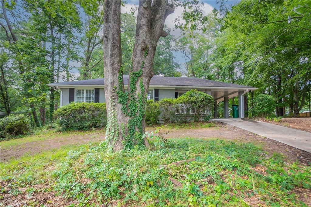 4696 Rockbridge Rd., Stone Mountain, GA 30083