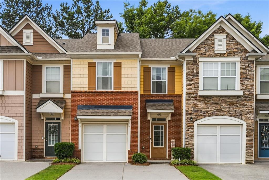 2079 Lakeshore Overlook Dr., Kennesaw, GA 30152