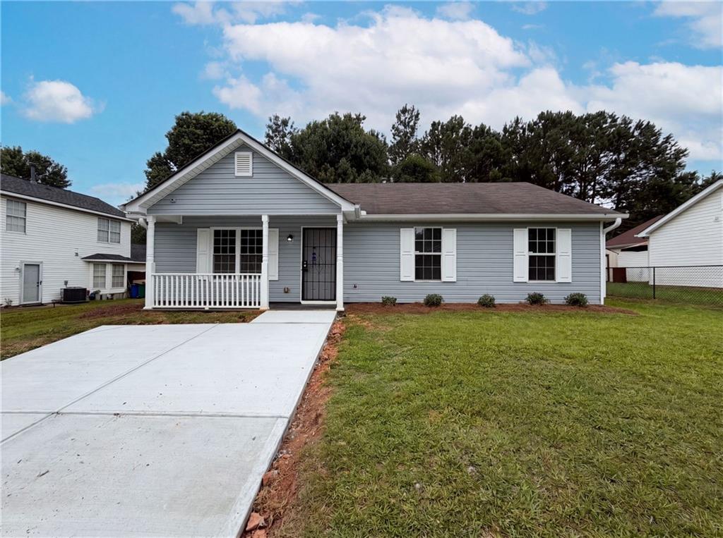 3353 Homeward Tr., Ellenwood, GA 30294