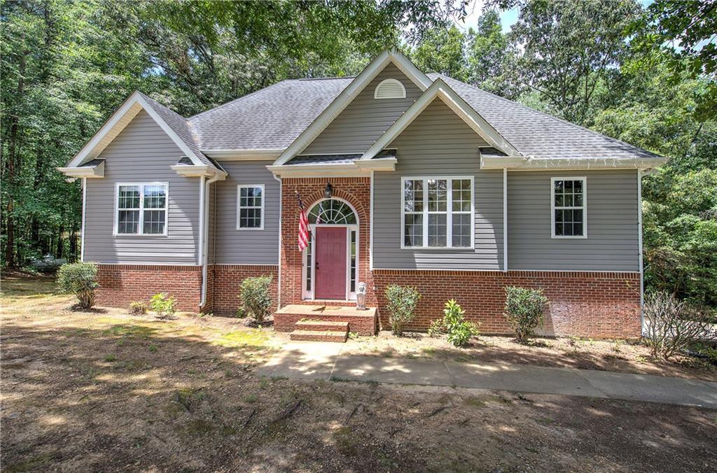 80 Iron Hill Rd., Taylorsville, GA 30178