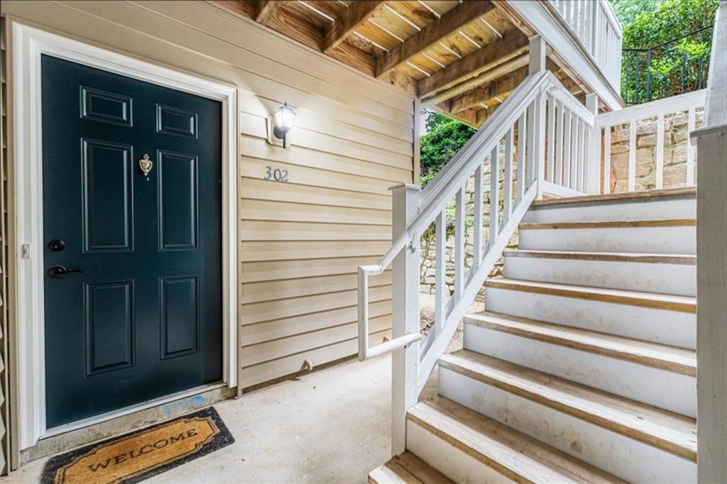 302 Teal Ct., Roswell, GA 30076