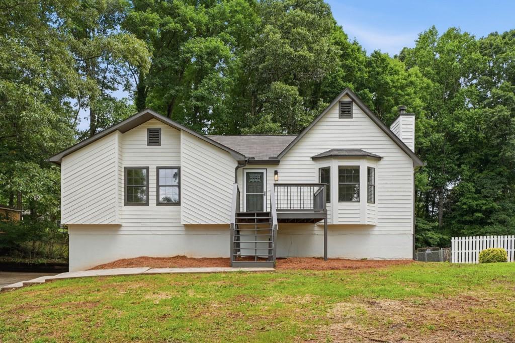 4050 Willow Ridge Rd., Douglasville, GA 30135