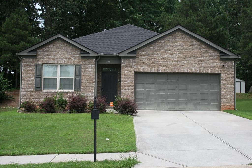 610 Dodson Lake Ct., Fairburn, GA 30213