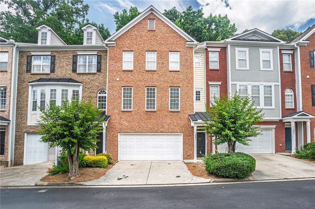 2960 Wintercrest Dr., Atlanta, GA 30360