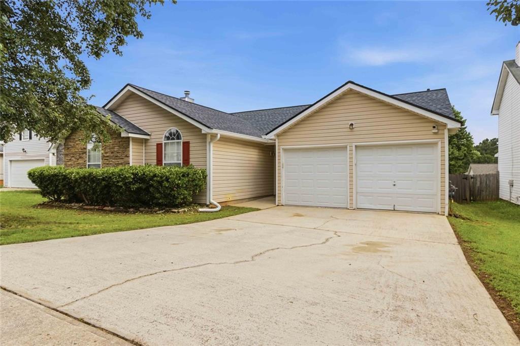 2922 Knoll View Pl., Douglasville, GA 30135
