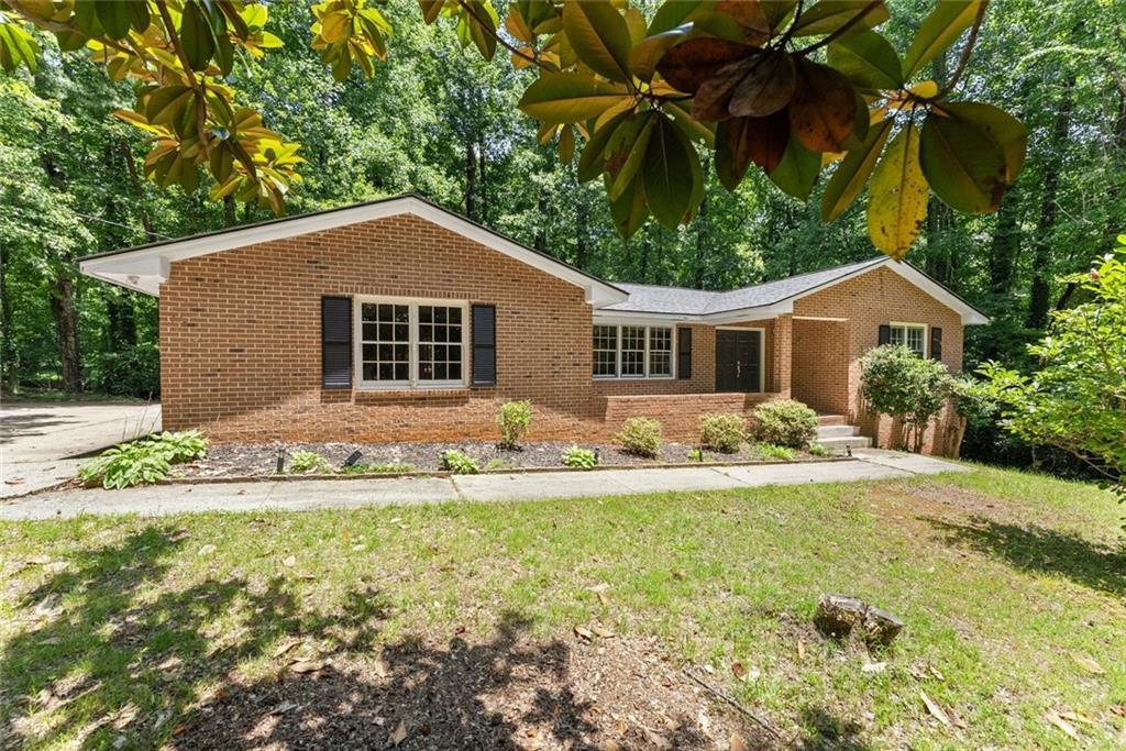 20 Pine Lake Dr., Cumming, GA 30040