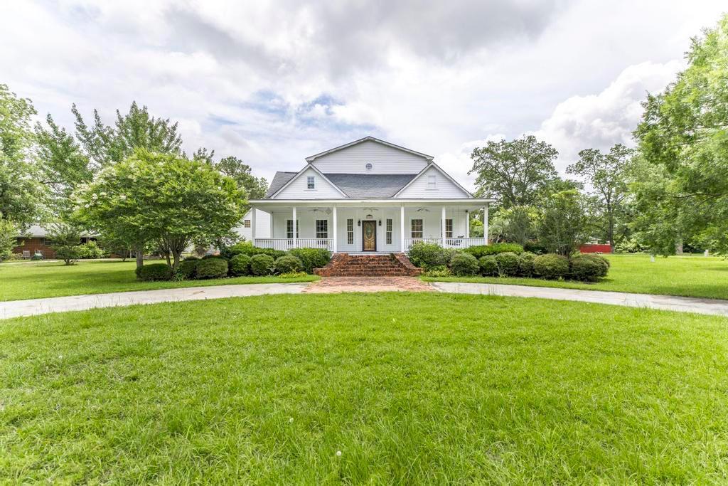 224 Oak Ave., Pinehurst, GA 31070
