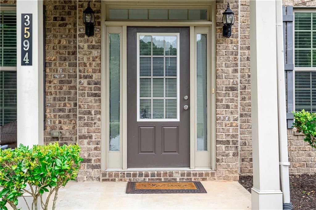3594 Hideaway Ln., Loganville, GA 30052