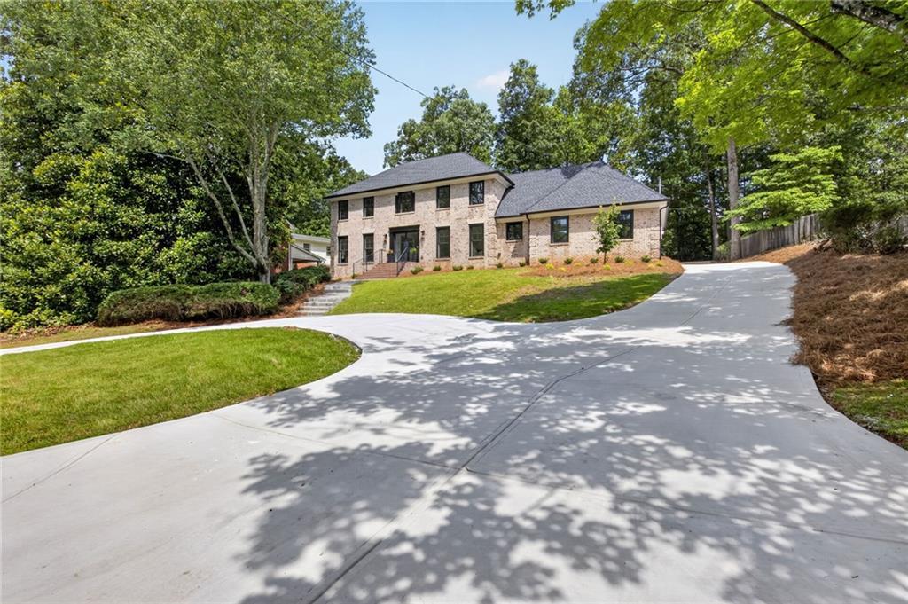 1128 Atcheson Ln., Dunwoody, GA 30338