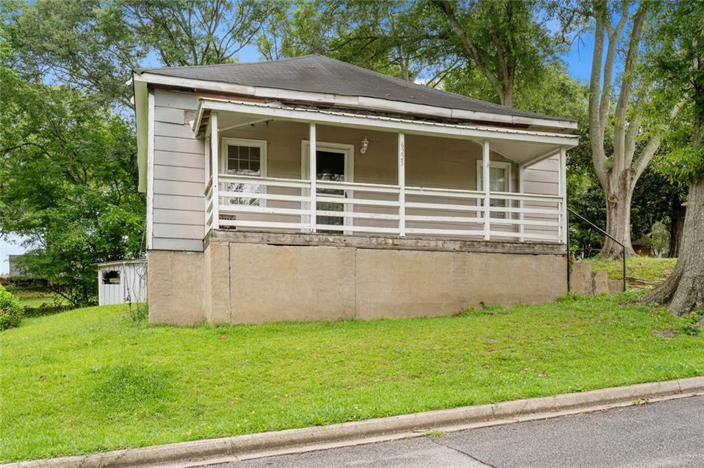 6225 Cooper St., Douglasville, GA 30134