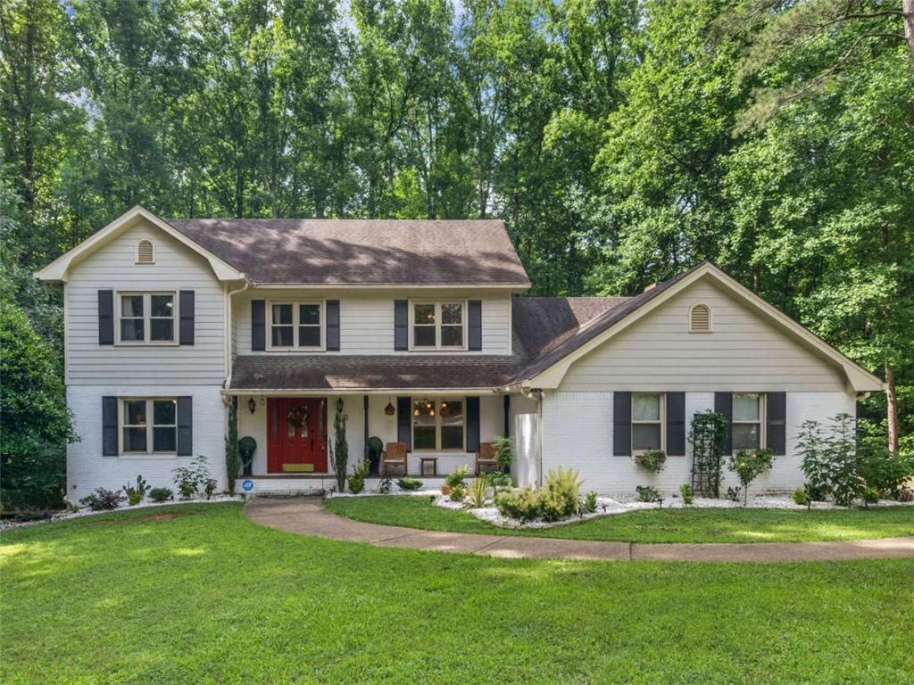 1310 Vineyard Dr., Conyers, GA 30013