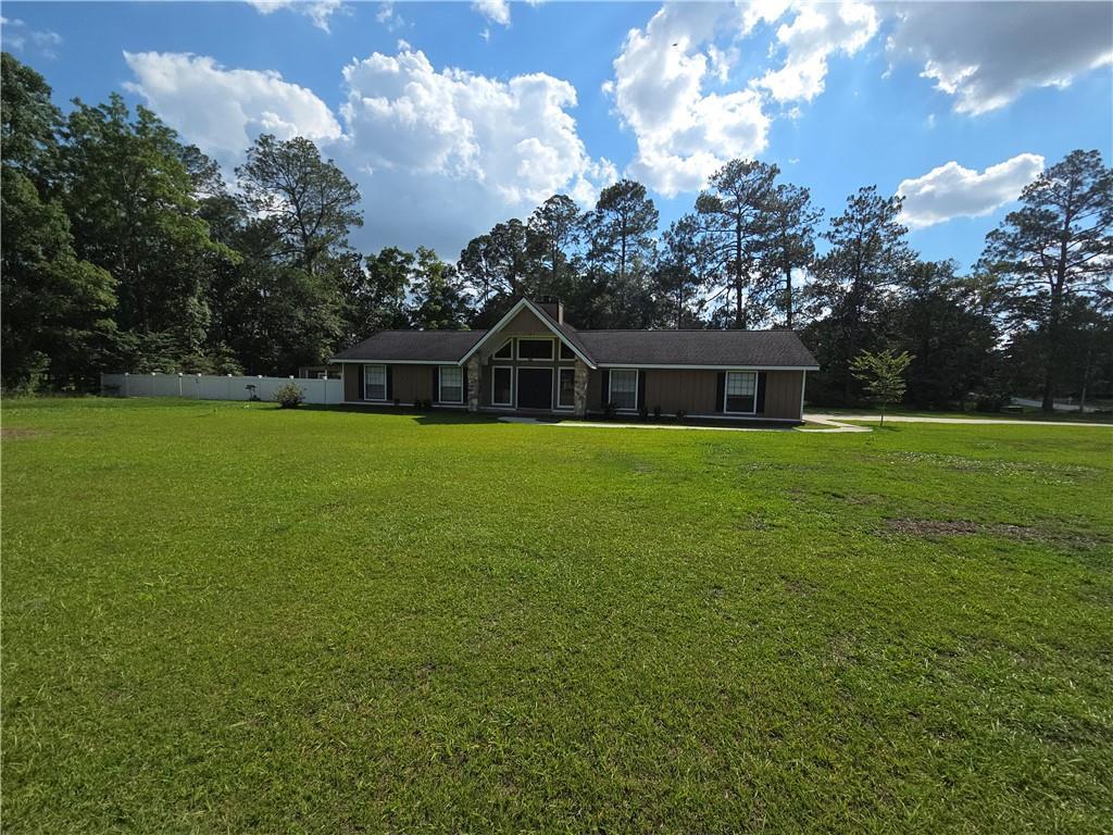 2754 Tallokas Rd., Moultrie, GA 31788