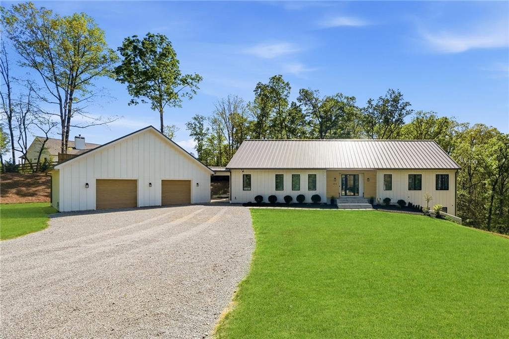 498 Old Mount Carmel Rd., Canton, GA 30114