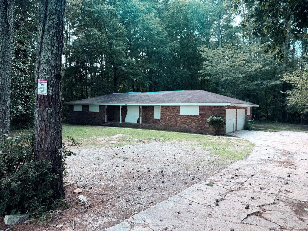 1131 S Deshon Rd., Lithonia, GA 30058