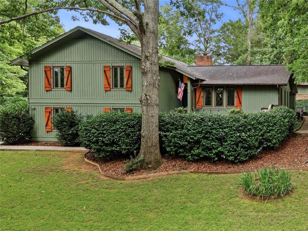 2033 Riverwood Dr., Gainesville, GA 30501