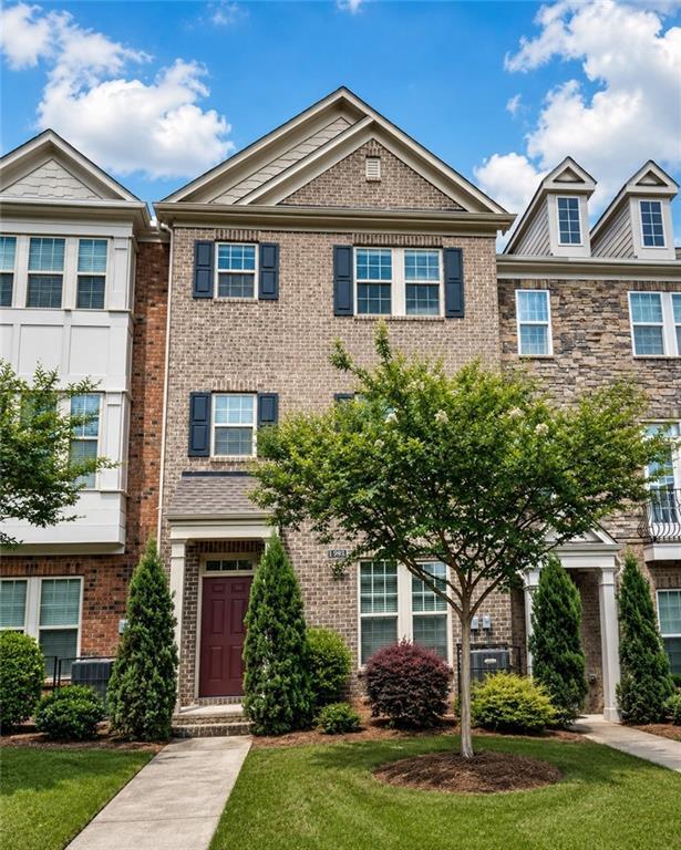 1998 Bryant Park Ln., Decatur, GA 30033