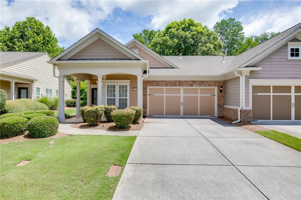 6160 Longleaf Dr., Hoschton, GA 30548