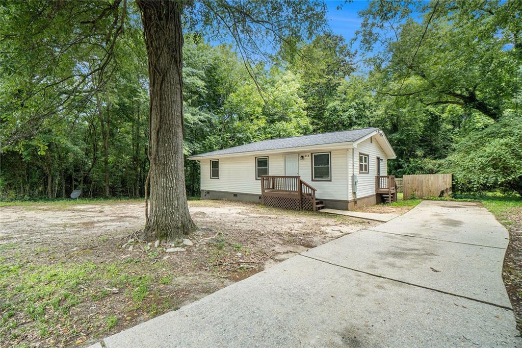 114 Howell Dr., Atlanta, GA 30331