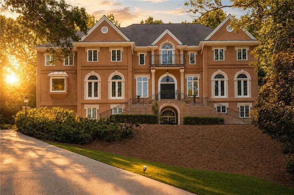135 Lameloise Ln., Atlanta, GA 30327