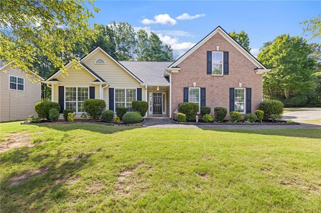 1755 Charleston Oak Cir., Lawrenceville, GA 30043