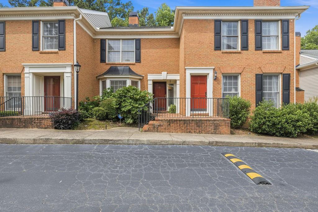 65 Mount Vernon Cir., Sandy Springs, GA 30338