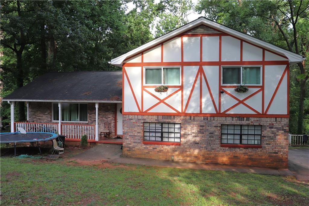 4194 Indian Manor Dr., Stone Mountain, GA 30083