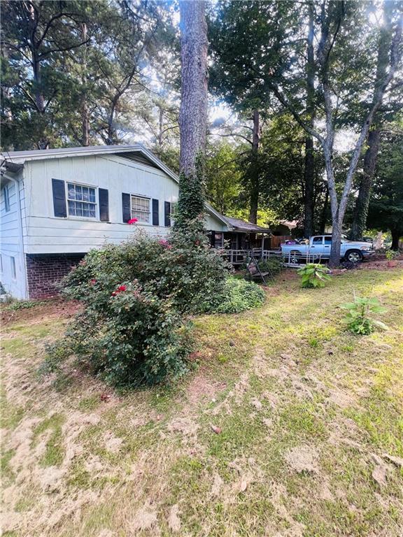 2749 Shelley Ln., Ellenwood, GA 30294