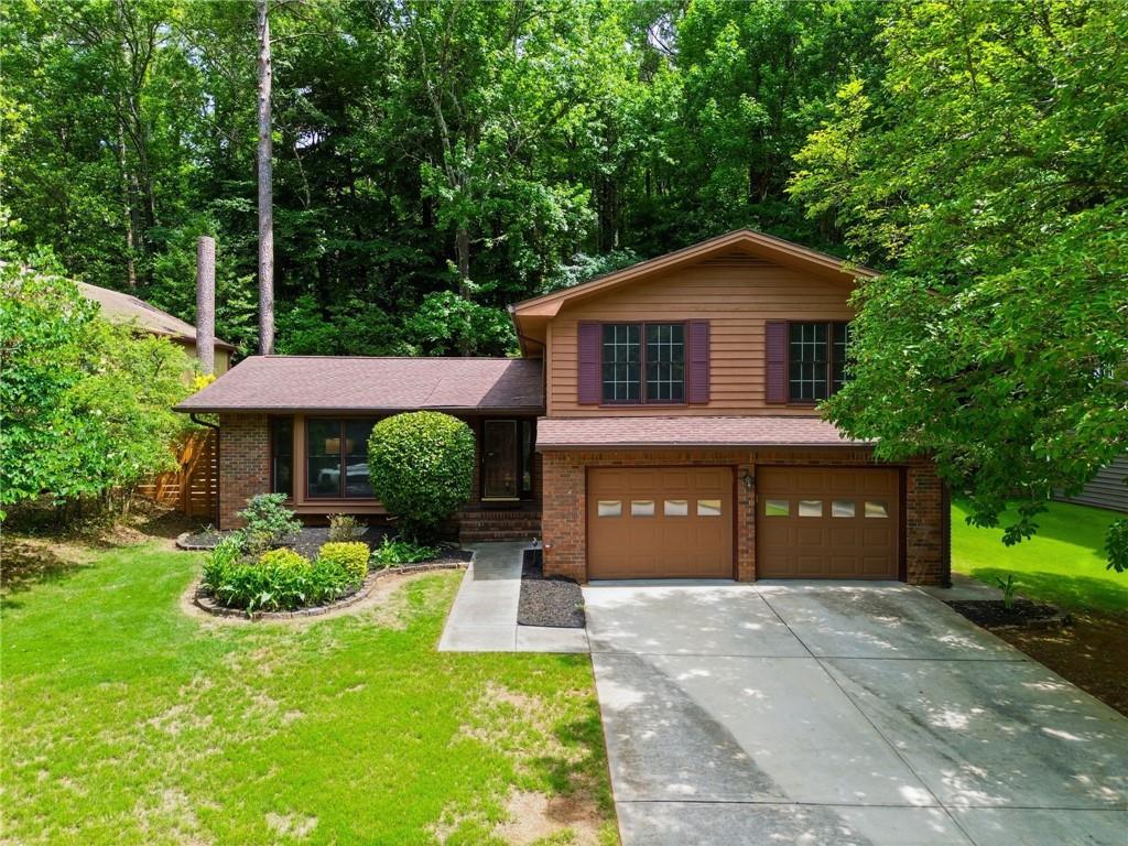 1170 Trailmore Dr., Roswell, GA 30076