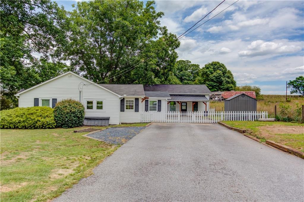 2851 Harbins Rd., Bethlehem, GA 30620