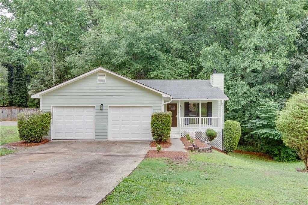 3960 Rocmar Dr., Snellville, GA 30039
