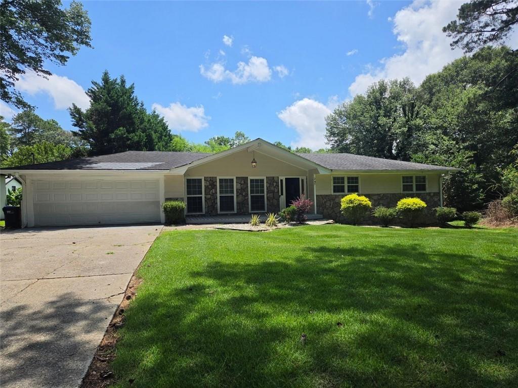 247 Sandra Dr., Lilburn, GA 30047