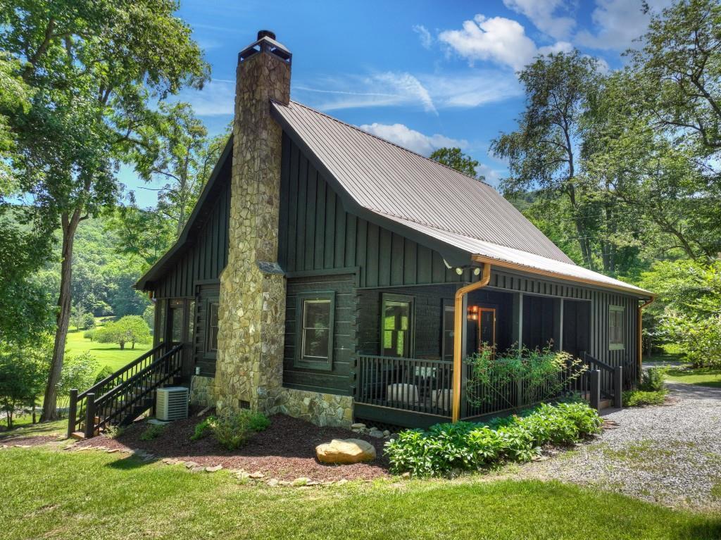 2628 Big Creek Rd., Cherry Log, GA 30522